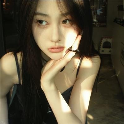 日暮青山绿渐隐